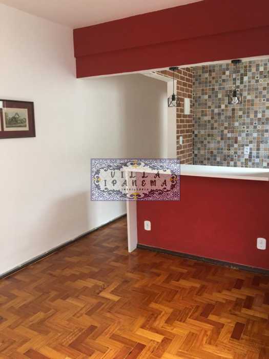 Apartamento à venda com 1 quarto, 40m² - Foto 2