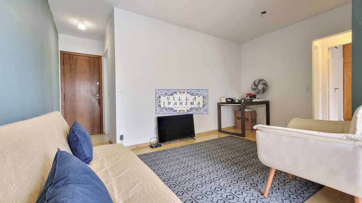 Apartamento à venda com 2 quartos, 70m² - Foto 3