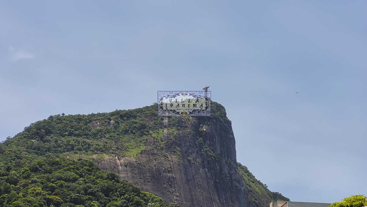 Casa de Vila à venda com 3 quartos, 143m² - Foto 2