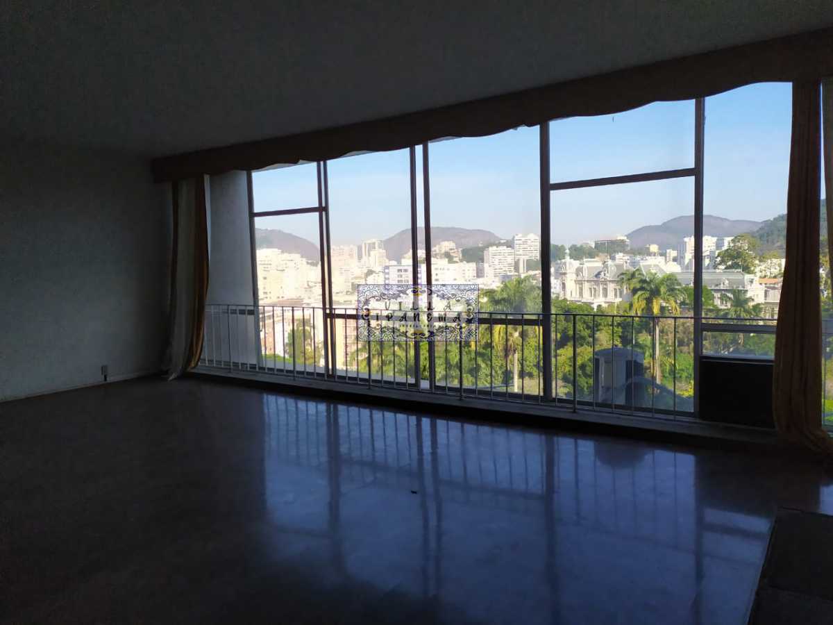 Apartamento à venda com 3 quartos, 264m² - Foto 4