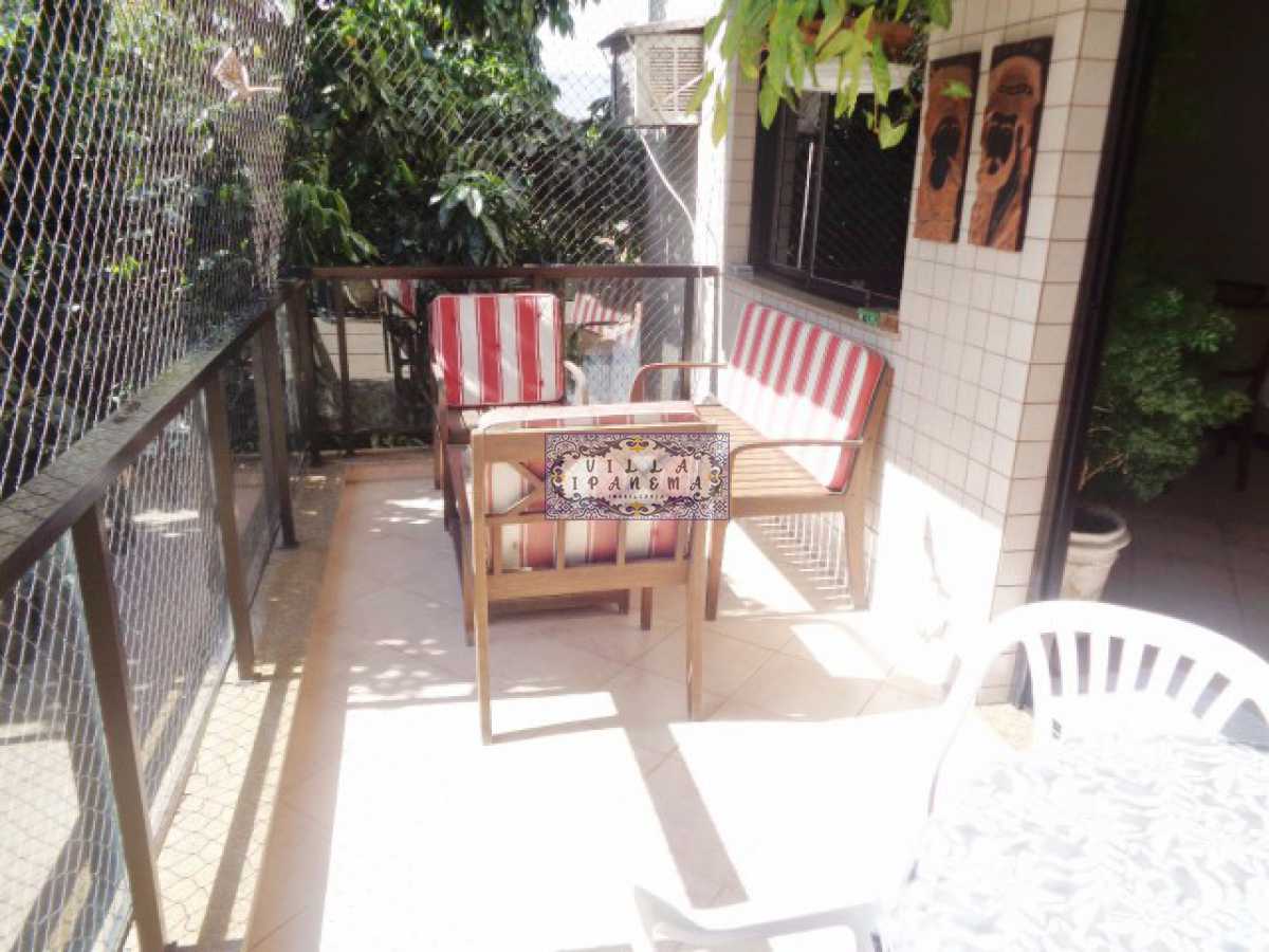 Apartamento à venda com 3 quartos, 173m² - Foto 2