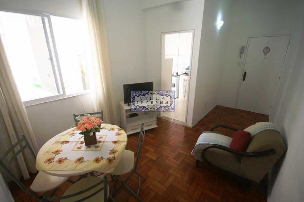 Apartamento à venda com 2 quartos, 62m² - Foto 2