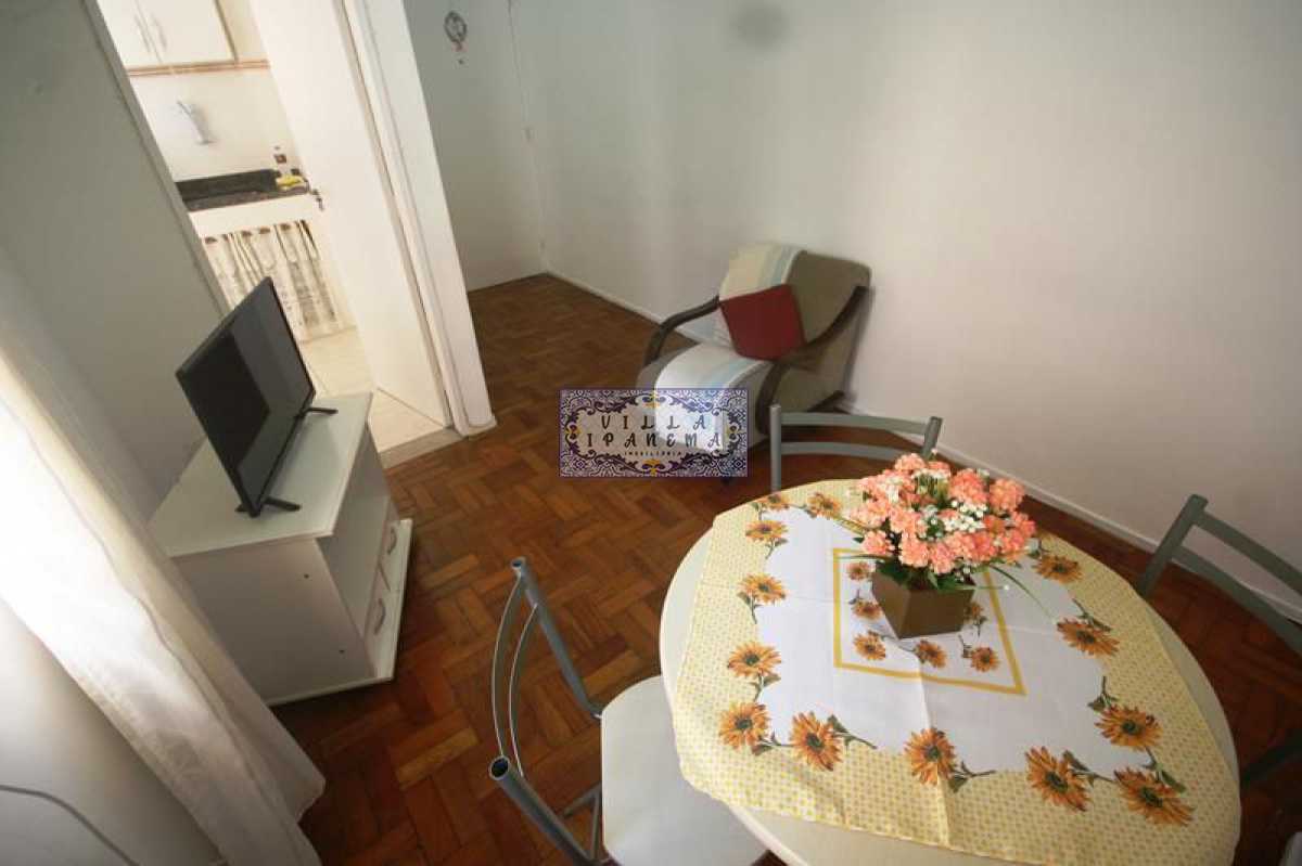 Apartamento à venda com 2 quartos, 62m² - Foto 3