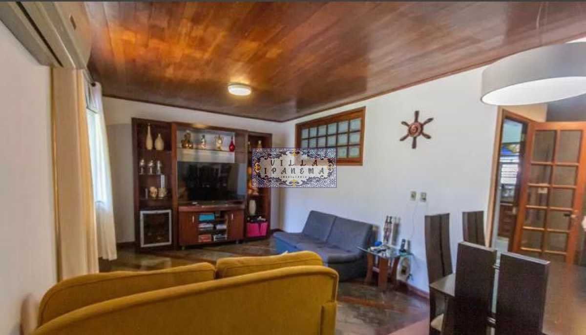 Casa à venda com 3 quartos, 189m² - Foto 1