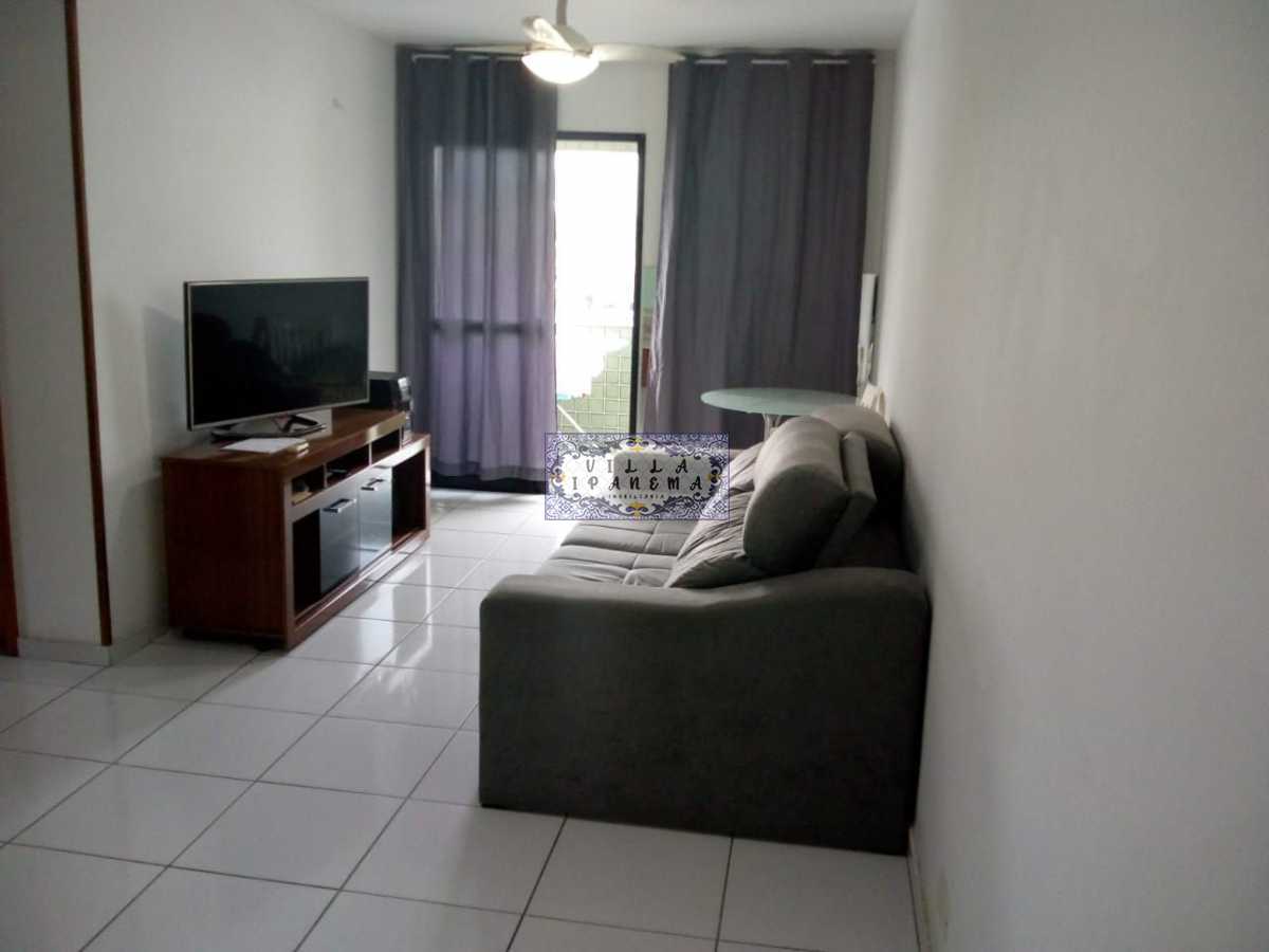 Apartamento à venda com 2 quartos, 67m² - Foto 2