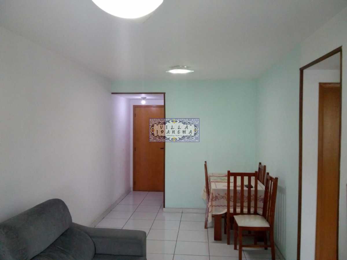 Apartamento à venda com 2 quartos, 67m² - Foto 3