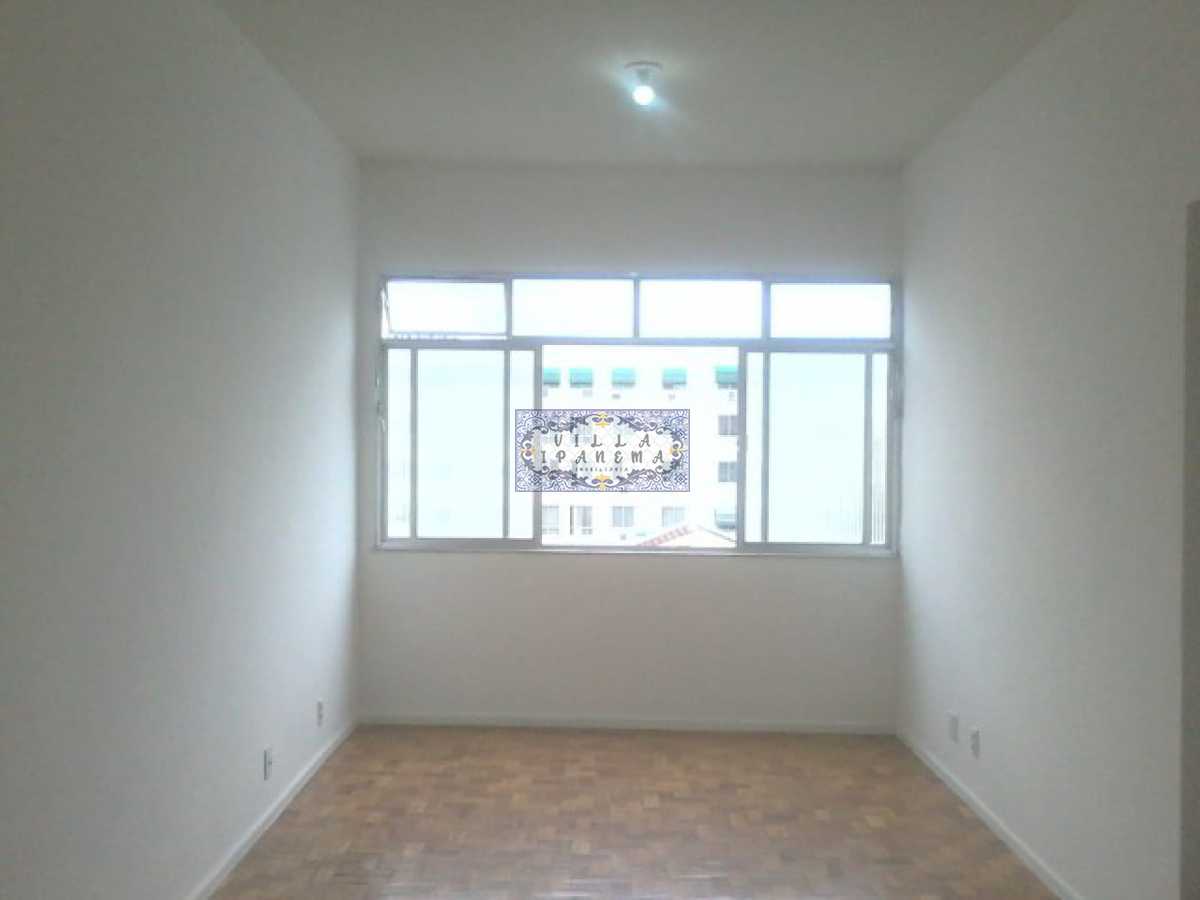 Apartamento à venda com 3 quartos, 80m² - Foto 2