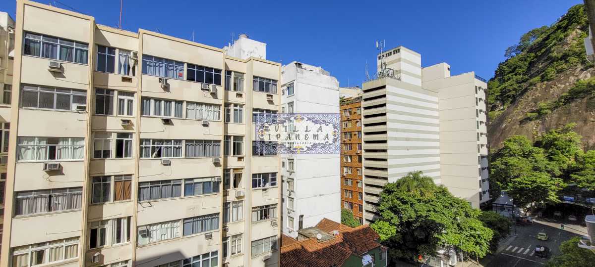 Apartamento à venda com 3 quartos, 160m² - Foto 3