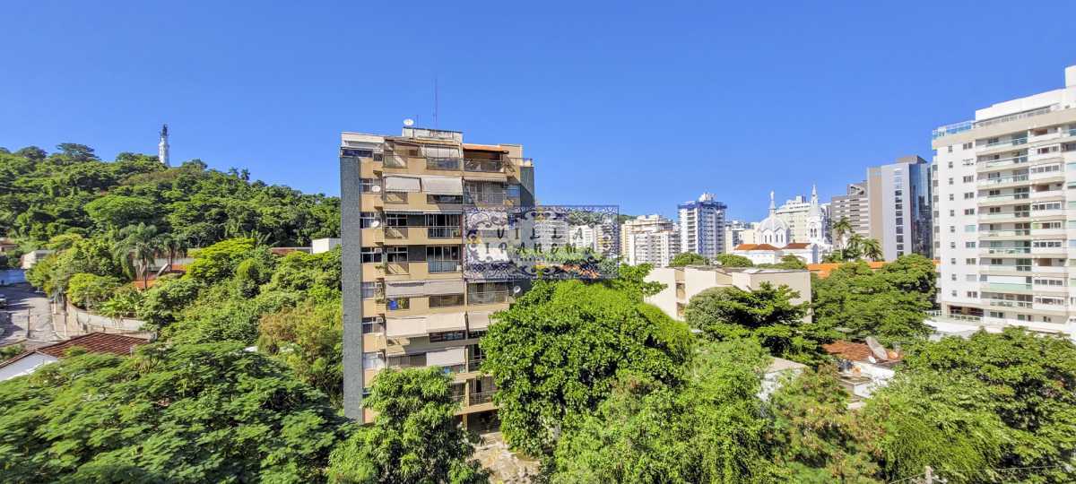 Apartamento à venda com 3 quartos, 215m² - Foto 2