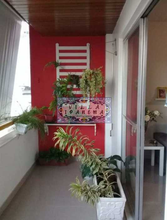 Apartamento à venda com 2 quartos, 70m² - Foto 1