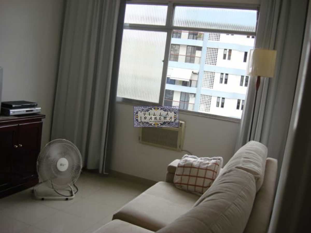 Apartamento à venda com 2 quartos, 70m² - Foto 4