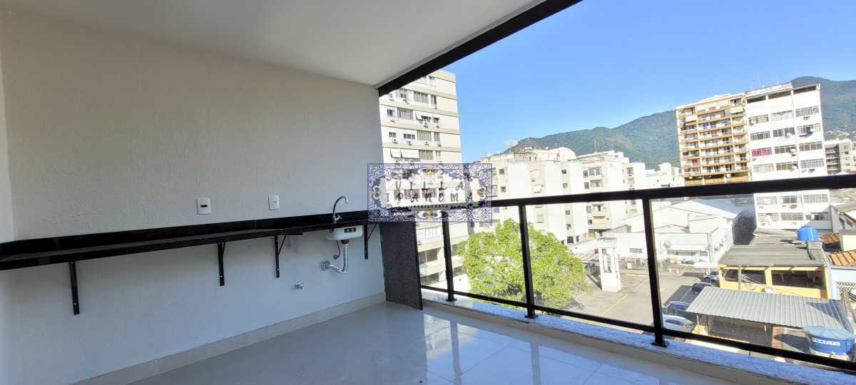 Cobertura à venda com 2 quartos, 145m² - Foto 2