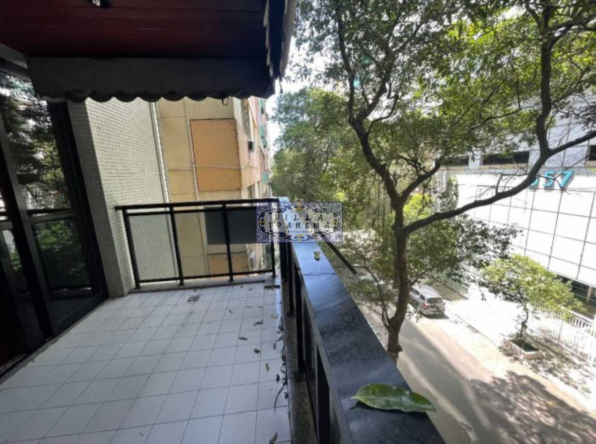 Cobertura à venda com 4 quartos, 260m² - Foto 1