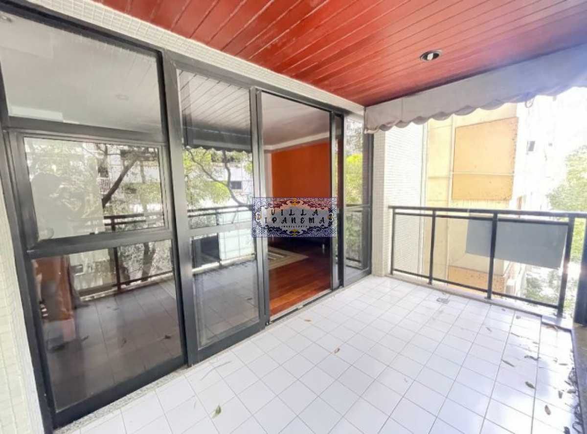 Cobertura à venda com 4 quartos, 260m² - Foto 2