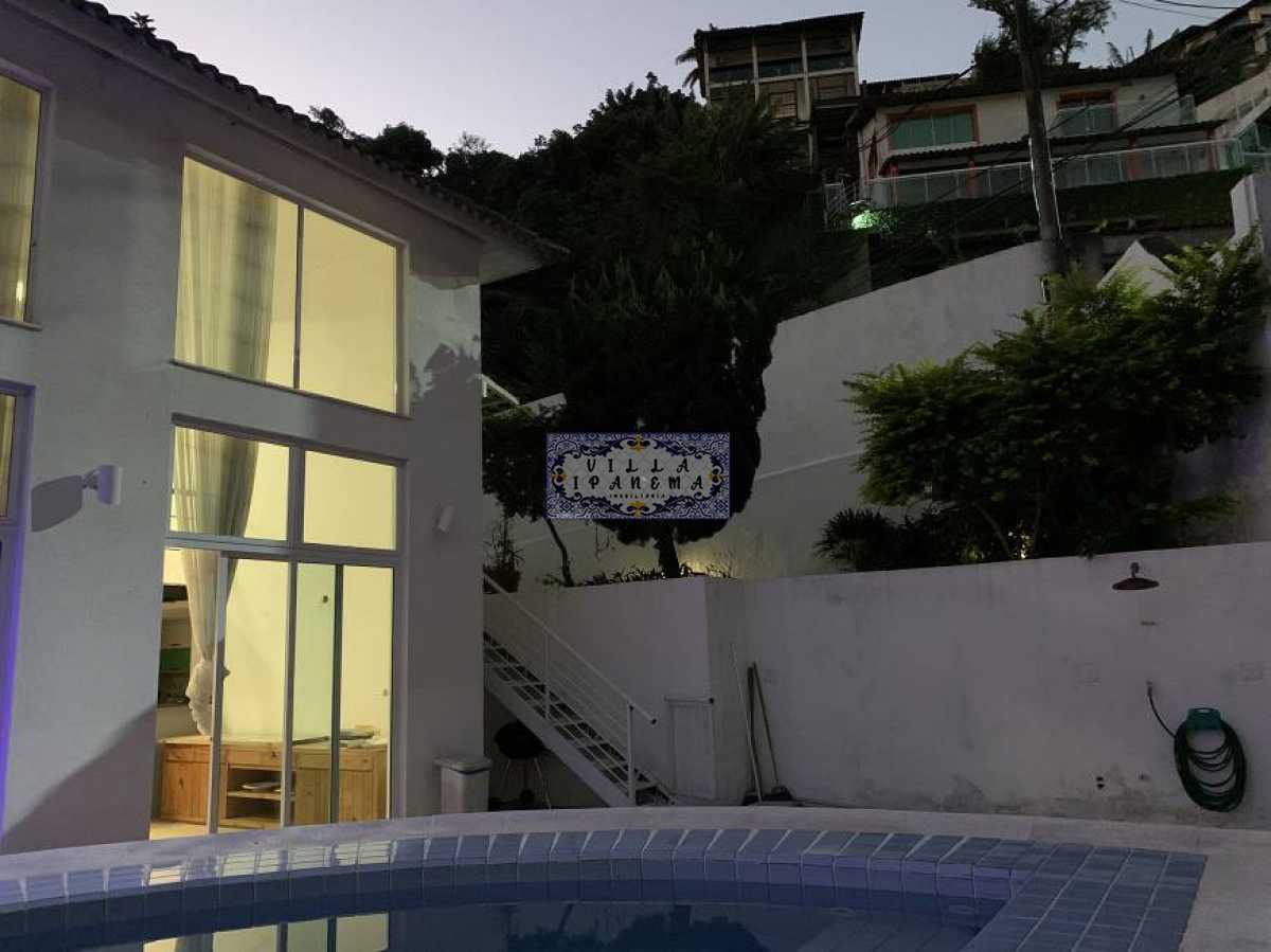 Casa de Condomínio para alugar com 4 quartos, 300m² - Foto 5