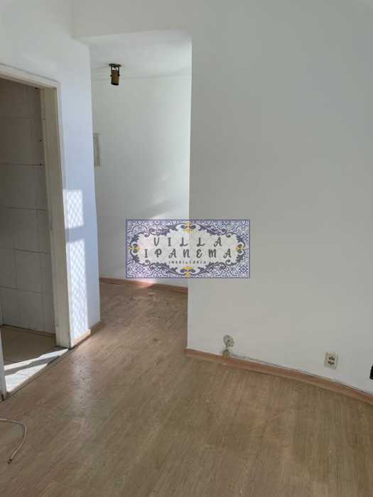 Apartamento à venda com 3 quartos, 77m² - Foto 2