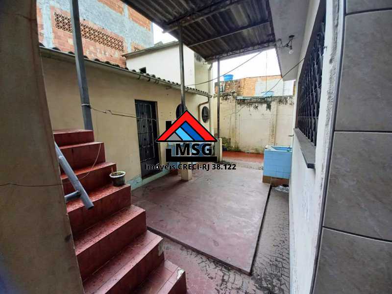 Casa à venda com 2 quartos, 100m² - Foto 24