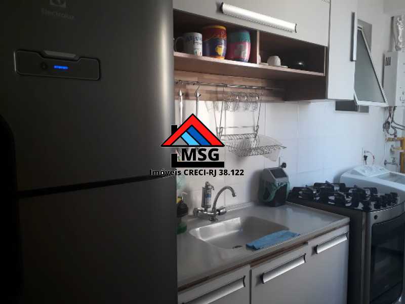 Apartamento à venda com 2 quartos, 49m² - Foto 15