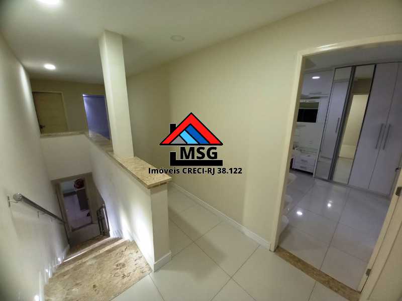 Casa de Condomínio à venda com 4 quartos, 300m² - Foto 15