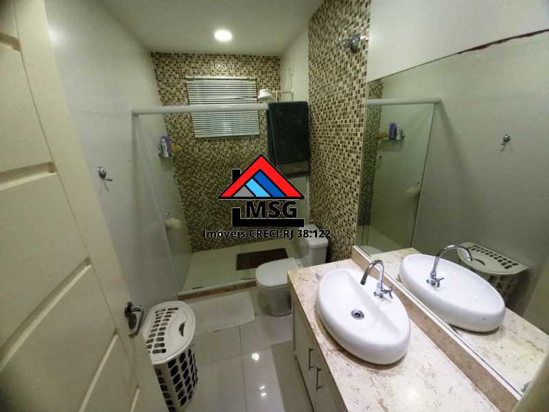 Casa de Condomínio à venda com 4 quartos, 300m² - Foto 22