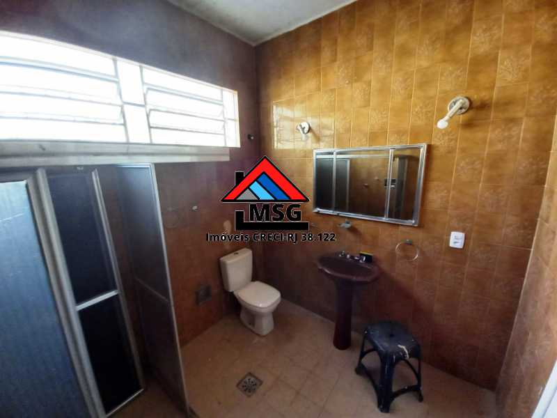 Casa à venda com 3 quartos, 90m² - Foto 12