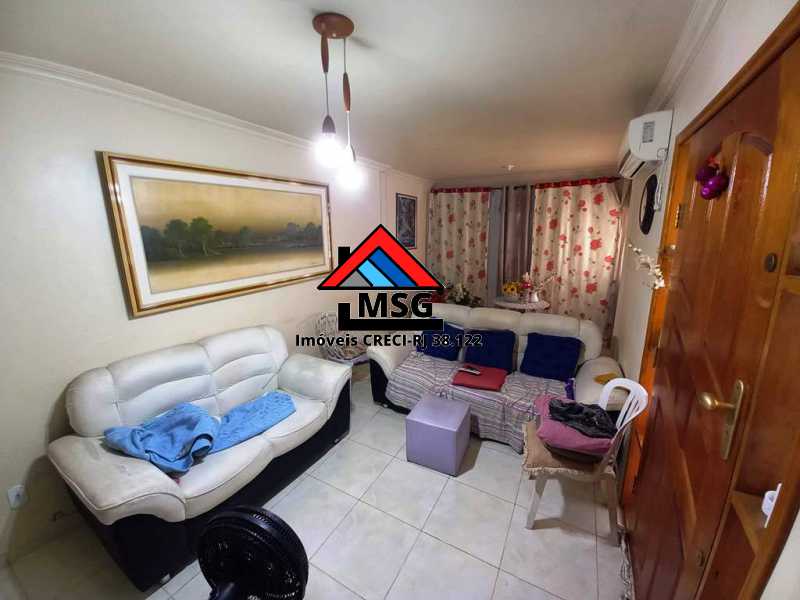 Casa à venda com 4 quartos, 194m² - Foto 4