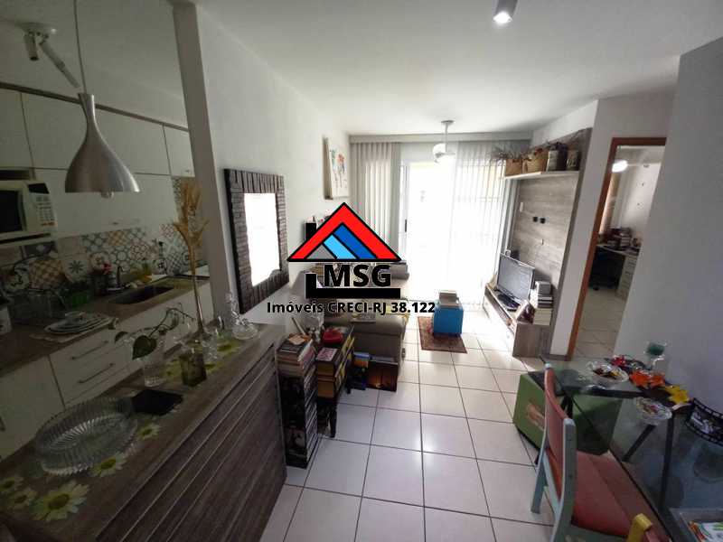 Apartamento à venda com 2 quartos, 60m² - Foto 2