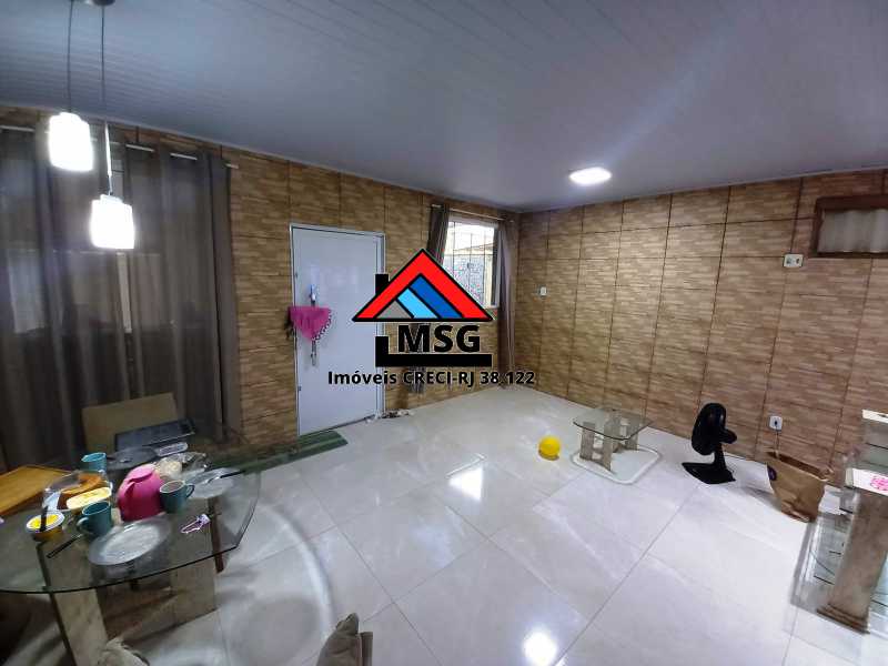 Casa à venda com 2 quartos, 134m² - Foto 3