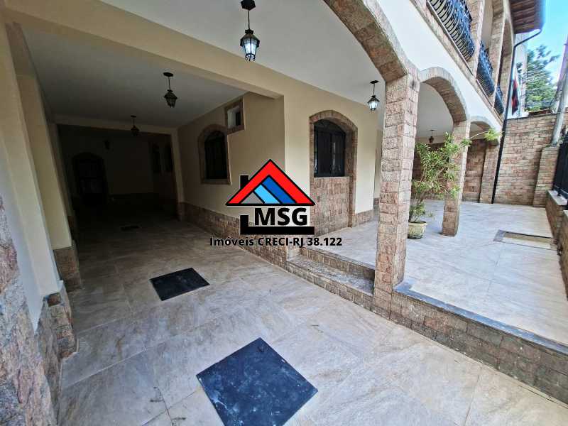 Casa, 5 quartos, 354 m² - Foto 2