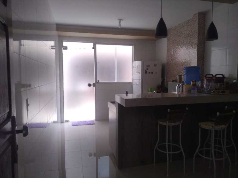 Casa à venda com 3 quartos, 240m² - Foto 16