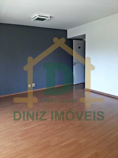 Apartamento à venda com 3 quartos, 132m² - Foto 2