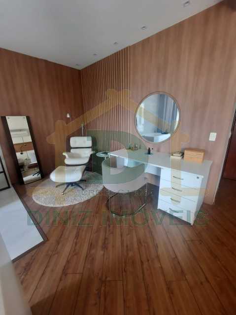 Casa de Condomínio à venda com 4 quartos, 440m² - Foto 12