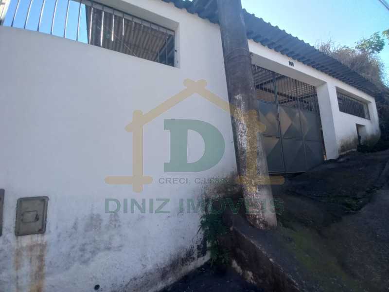 Casa à venda com 3 quartos, 207m² - Foto 2