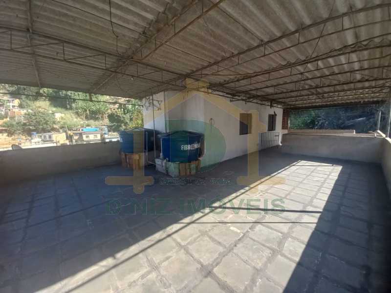 Casa à venda com 3 quartos, 207m² - Foto 1