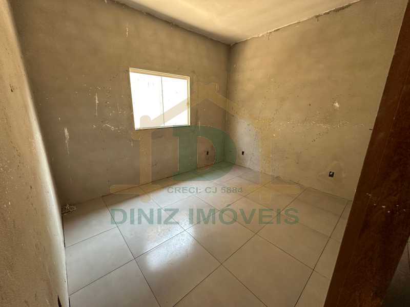 Casa à venda com 2 quartos, 70m² - Foto 4