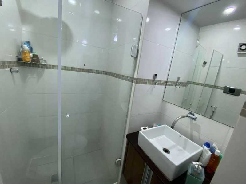 Apartamento à venda com 2 quartos, 60m² - Foto 9