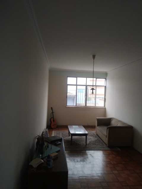 Apartamento à venda com 3 quartos, 110m² - Foto 2