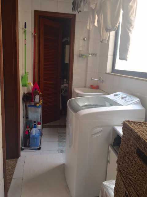 Apartamento à venda com 3 quartos, 131m² - Foto 19