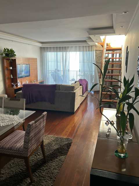 Apartamento à venda com 3 quartos, 250m² - Foto 3