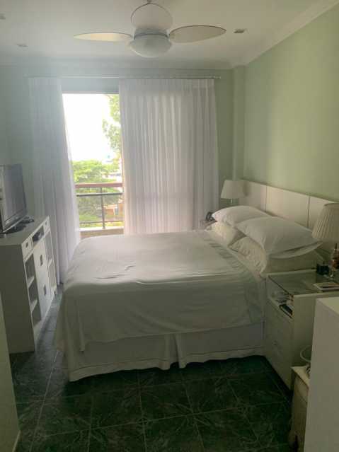 Apartamento à venda com 3 quartos, 240m² - Foto 8