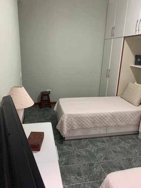 Apartamento à venda com 3 quartos, 240m² - Foto 10