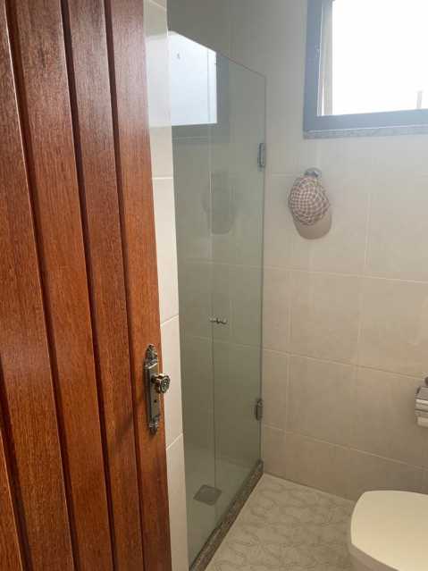 Apartamento à venda com 3 quartos, 240m² - Foto 15