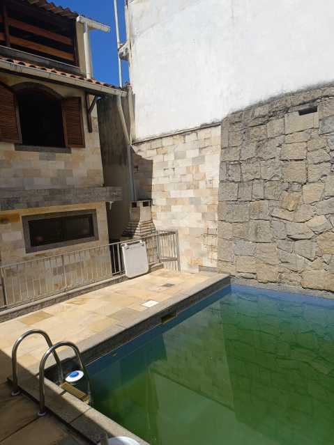 Casa à venda com 4 quartos, 255m² - Foto 27