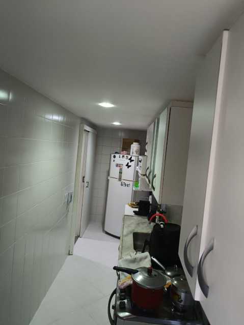 Apartamento à venda com 2 quartos, 63m² - Foto 10