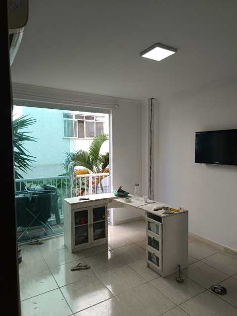 Apartamento à venda com 3 quartos, 100m² - Foto 11