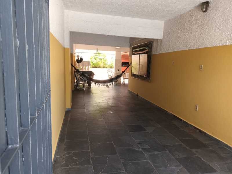 Casa à venda com 4 quartos, 150m² - Foto 3