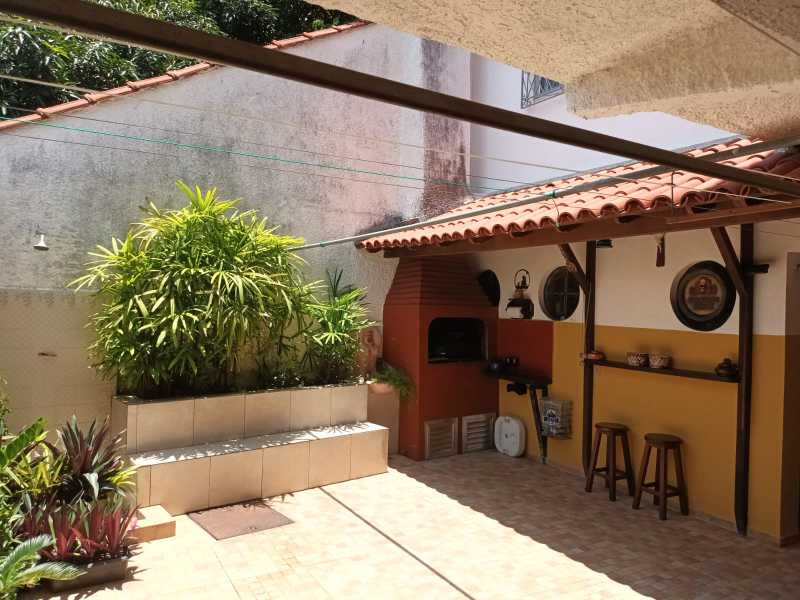 Casa à venda com 4 quartos, 150m² - Foto 4