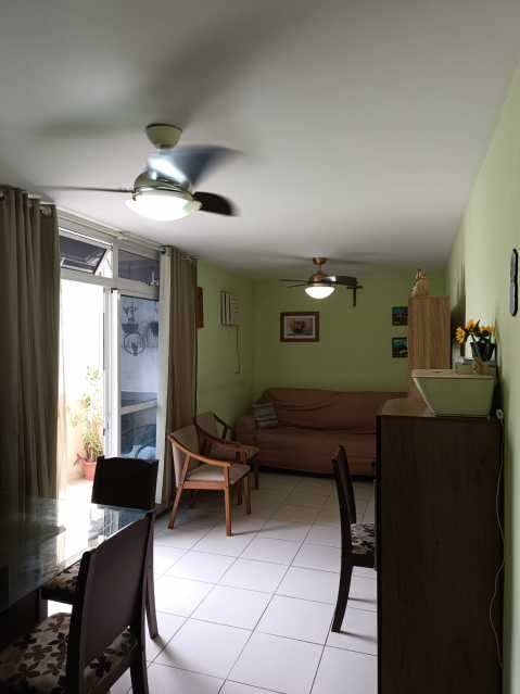 Apartamento à venda com 2 quartos, 70m² - Foto 8