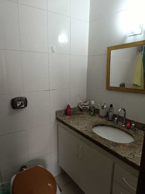 Apartamento à venda com 2 quartos, 70m² - Foto 16