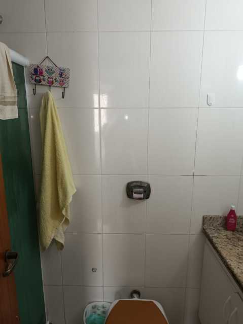 Apartamento à venda com 2 quartos, 70m² - Foto 17